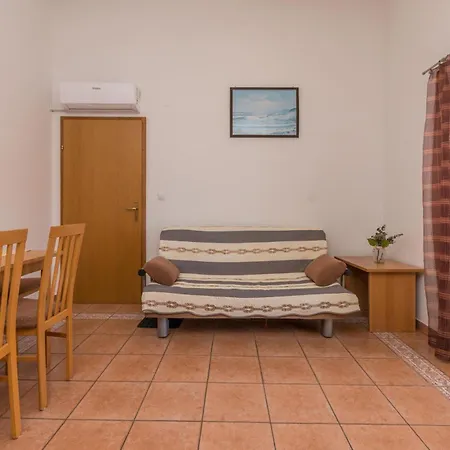 Stunning In Apartament